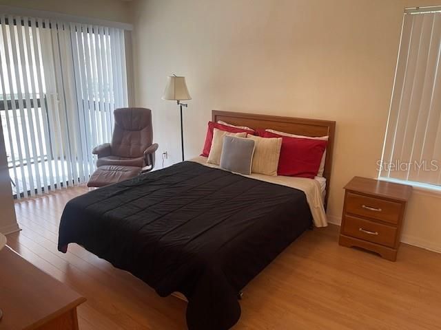 4017 CROCKERS LAKE BOULEVARD 21, Sarasota, FL 34238