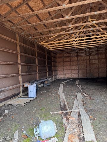 14665 W Akron Canfield Road, Berlin Center, OH 44401
