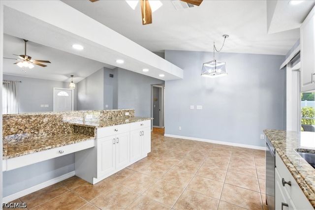 130 SE 28th TER, Cape Coral, FL 33904