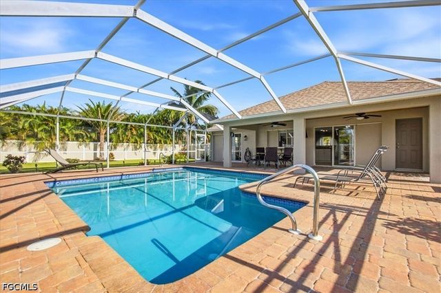 130 SE 28th TER, Cape Coral, FL 33904
