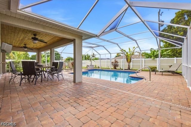 130 SE 28th TER, Cape Coral, FL 33904