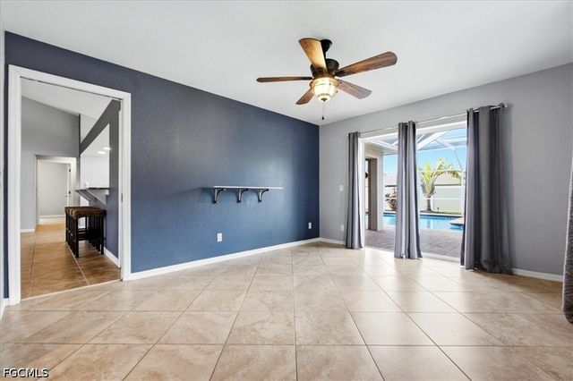 130 SE 28th TER, Cape Coral, FL 33904