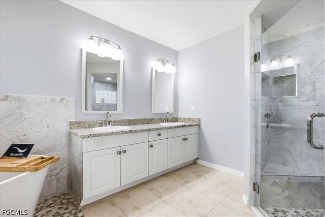 130 SE 28th TER, Cape Coral, FL 33904