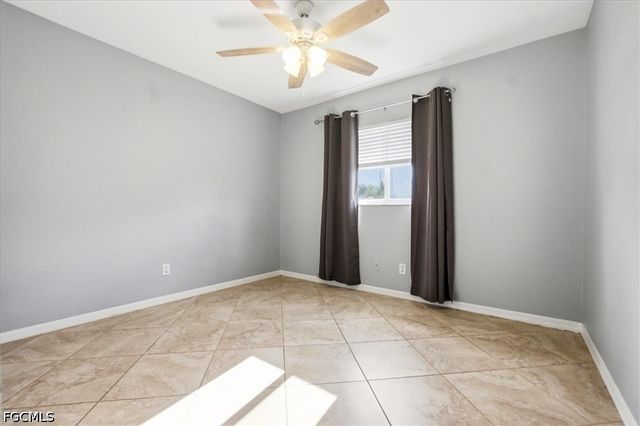 130 SE 28th TER, Cape Coral, FL 33904