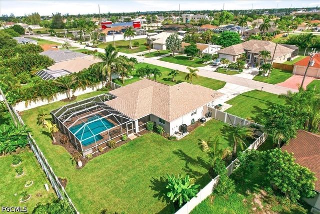 130 SE 28th TER, Cape Coral, FL 33904
