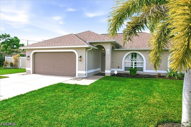 130 SE 28th TER, Cape Coral, FL 33904