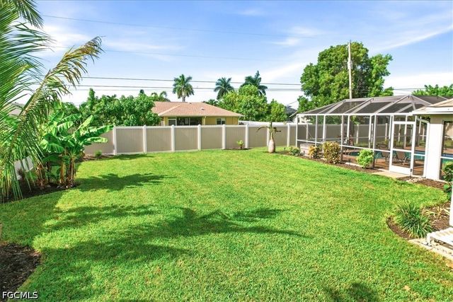 130 SE 28th TER, Cape Coral, FL 33904