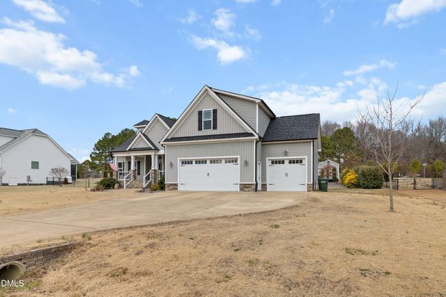 59 Coats Ridge Drive, Benson, NC 27504