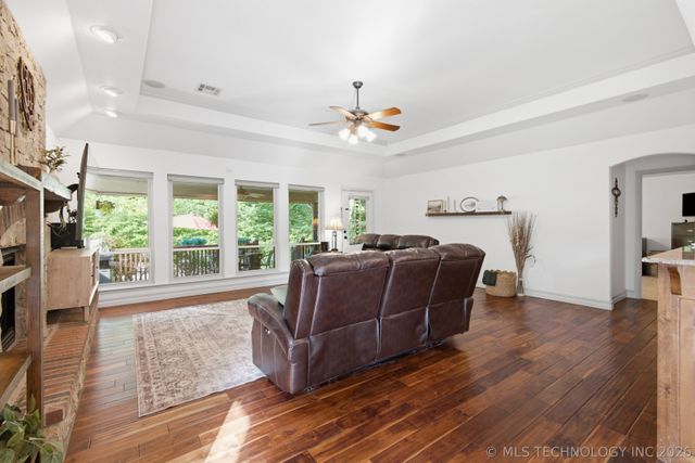 7309 S 286th East Avenue, Broken Arrow, OK 74014