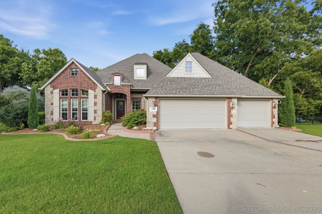 7309 S 286th East Avenue, Broken Arrow, OK 74014