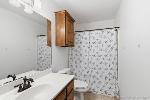 7309 S 286th East Avenue, Broken Arrow, OK 74014