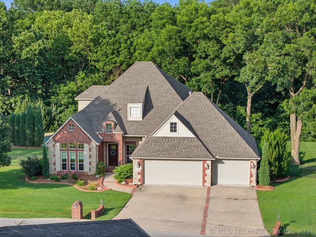 7309 S 286th East Avenue, Broken Arrow, OK 74014