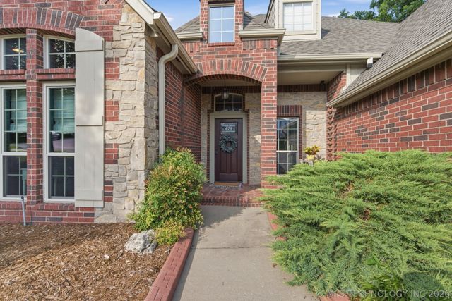 7309 S 286th East Avenue, Broken Arrow, OK 74014