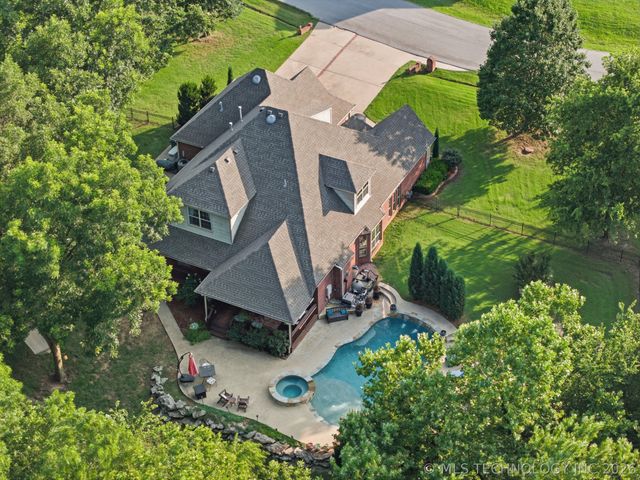 7309 S 286th East Avenue, Broken Arrow, OK 74014