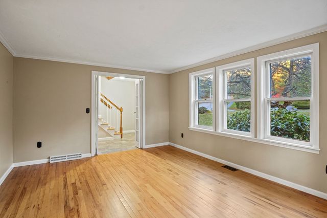 5 Knob Cone Drive, Boylston, MA 01505