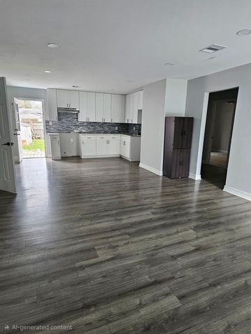 820 12th Avenue N, Texas City, TX 77590