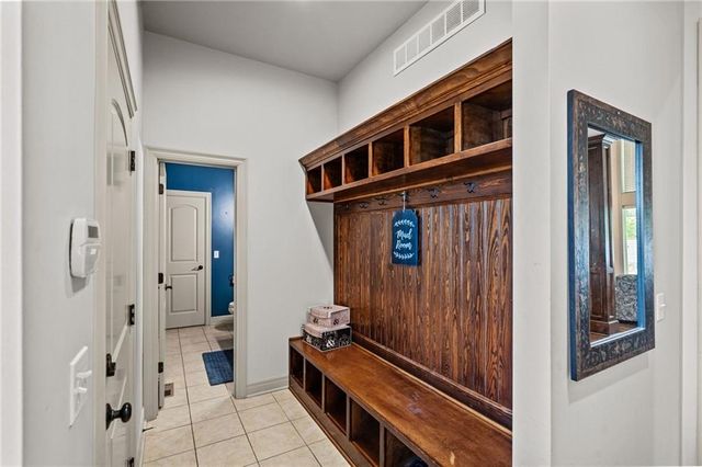 20215 W 89th Terrace, Lenexa, KS 66220