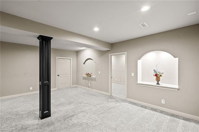 20215 W 89th Terrace, Lenexa, KS 66220