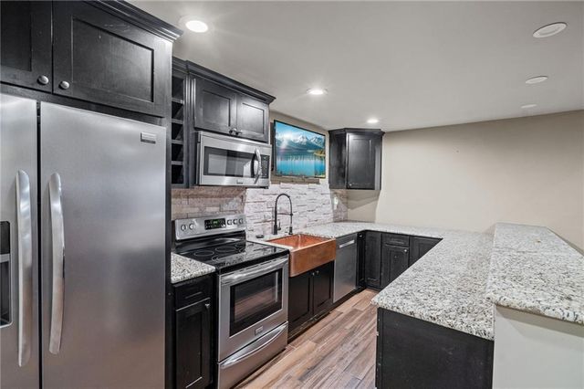 20215 W 89th Terrace, Lenexa, KS 66220