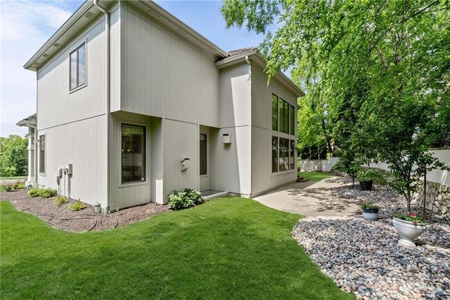 20215 W 89th Terrace, Lenexa, KS 66220