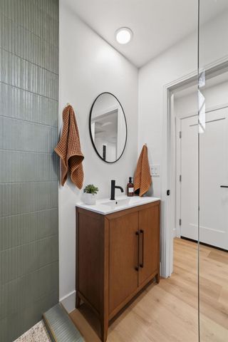 4824 Crestwood Way, Sacramento, CA 95822