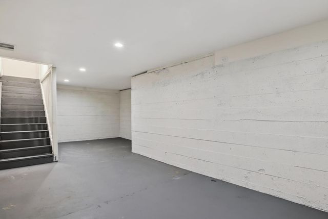 4824 Crestwood Way, Sacramento, CA 95822