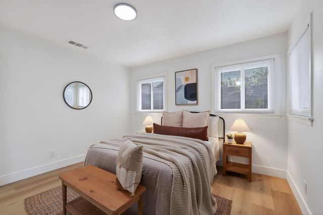 4824 Crestwood Way, Sacramento, CA 95822