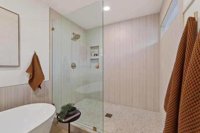 4824 Crestwood Way, Sacramento, CA 95822