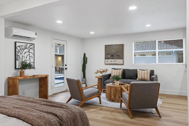 4824 Crestwood Way, Sacramento, CA 95822