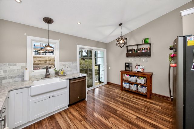 4515 89th Street, Urbandale, IA 50322