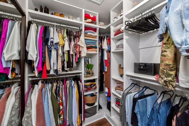 4515 89th Street, Urbandale, IA 50322