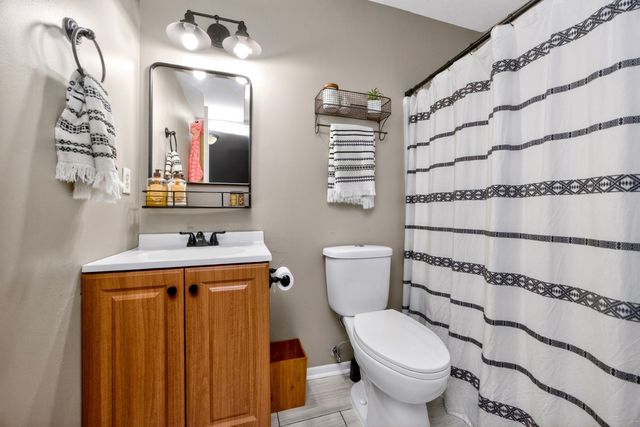 4515 89th Street, Urbandale, IA 50322