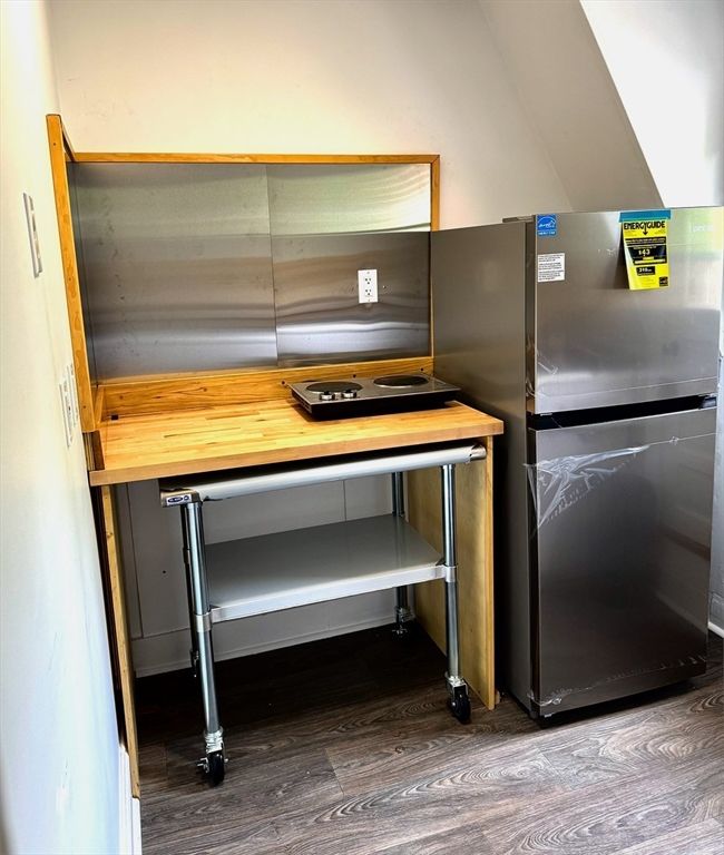 11 Centre Avenue 2, Boston, MA 02124