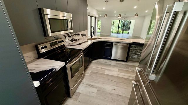 21695 Tall Palm Circle 4a, Boca Raton, FL 33433