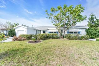 8490 7TH LANE N, St Petersburg, FL 33702