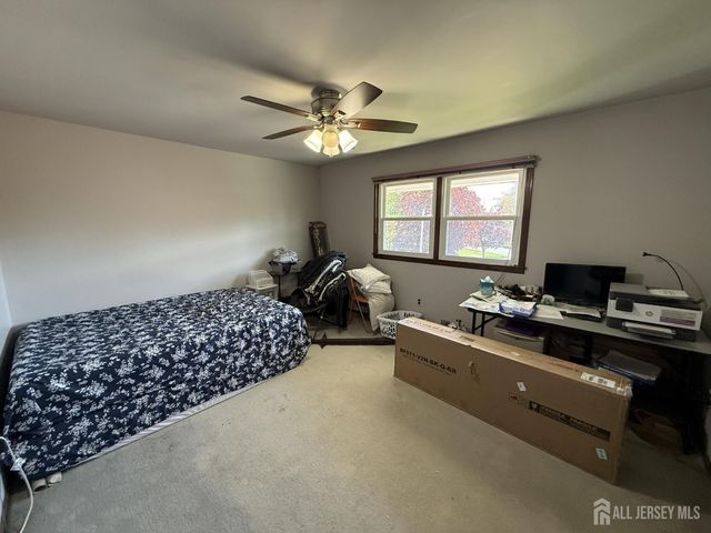 4 Fern Court, North Brunswick, NJ 08902