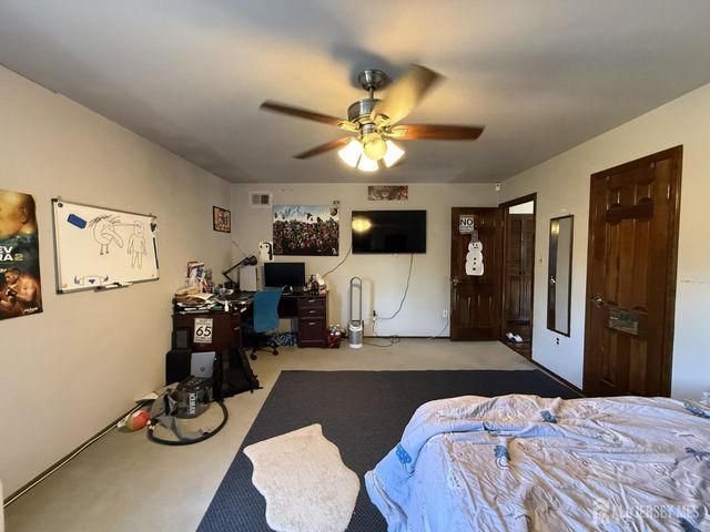 4 Fern Court, North Brunswick, NJ 08902
