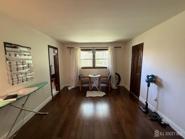 4 Fern Court, North Brunswick, NJ 08902