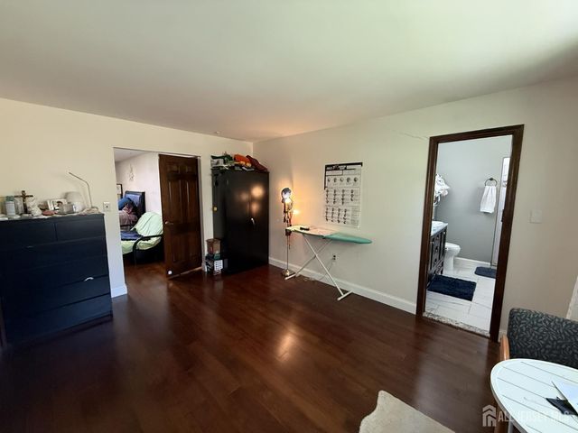 4 Fern Court, North Brunswick, NJ 08902