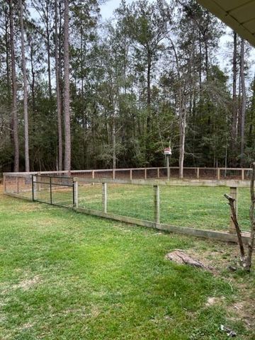 119 Colorado Spruce Drive, Warren, TX 77664