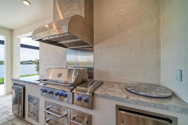 289 VILLORESI BOULEVARD, Nokomis, FL 34275