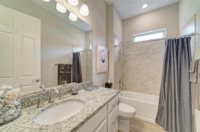 289 VILLORESI BOULEVARD, Nokomis, FL 34275