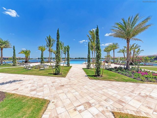 289 VILLORESI BOULEVARD, Nokomis, FL 34275