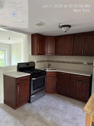 313 Macon Street, Brooklyn, NY 11216