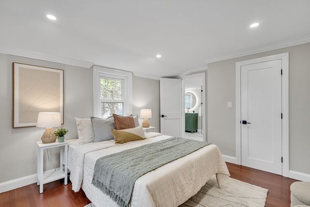 20 Riverview St, Dedham, MA 02026