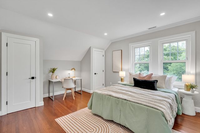20 Riverview St, Dedham, MA 02026