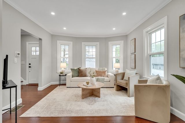 20 Riverview St, Dedham, MA 02026