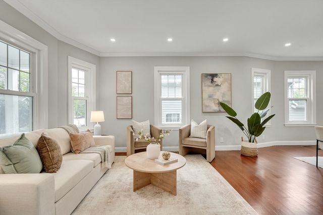 20 Riverview St, Dedham, MA 02026