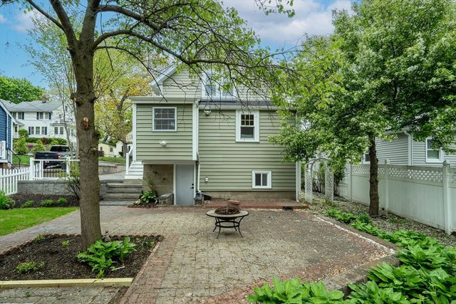 20 Riverview St, Dedham, MA 02026