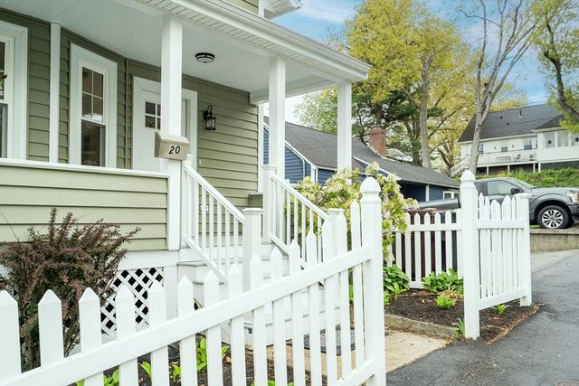 20 Riverview St, Dedham, MA 02026